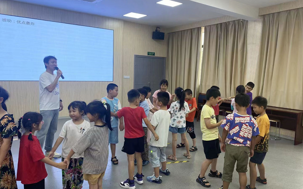 文峰龙观乡中心学校